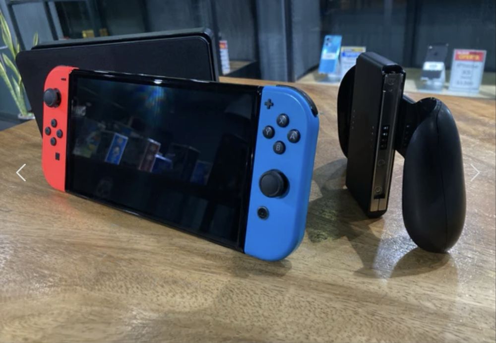Nintendo Switch Oled + Super Mario