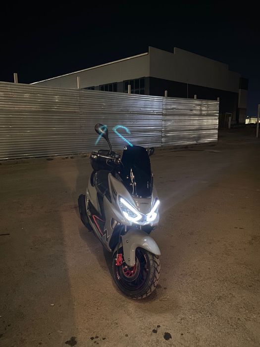 Мопед макси 150куб, скутер