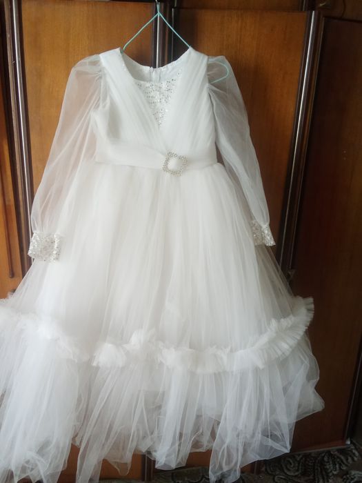 Продам бальное платья