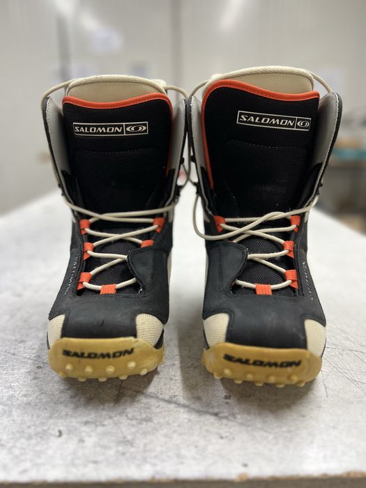 Продавам обувки за ски и сноуборд