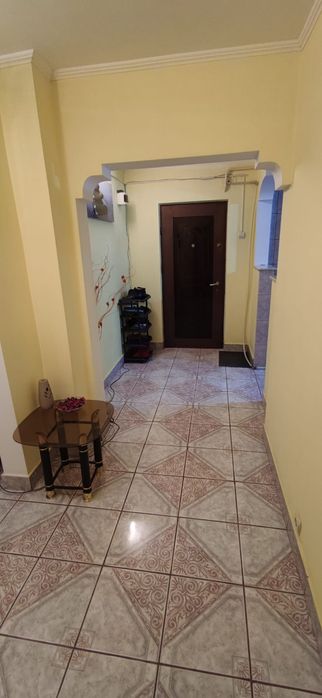 Vând apartament 4 camere, Slatina, OLT