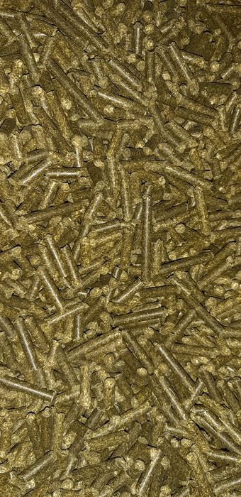 Lucerna , ștroturi peletate