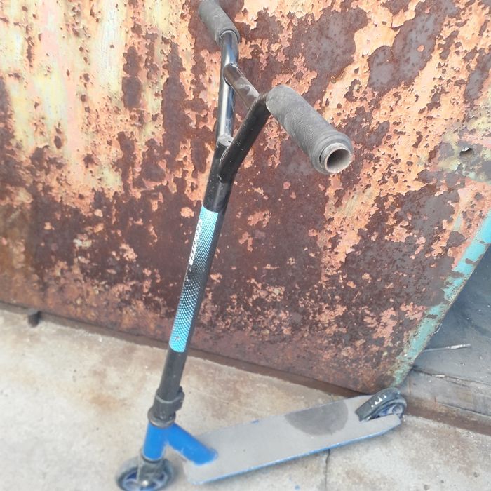 Продаю самокат норм