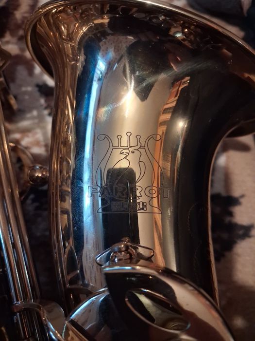 Saxofon Parrot de vanzare