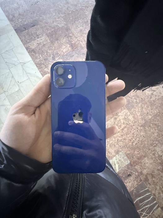 Iphone 12 aproape nou