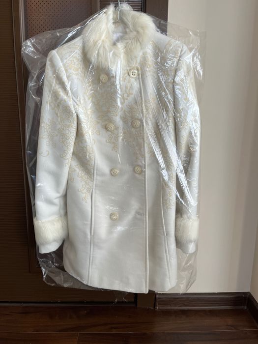 Женско палто ръчна изработка