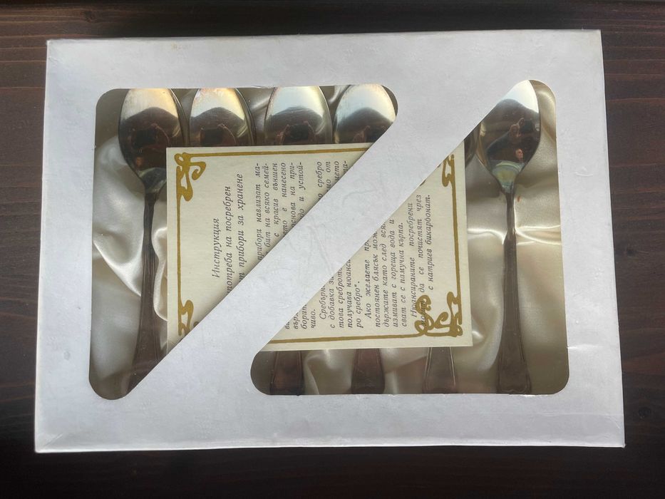 Посребрен комплект от 6 лъжички за хранене