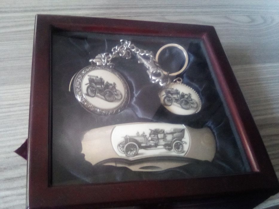 Луксозен подаръчен комплект