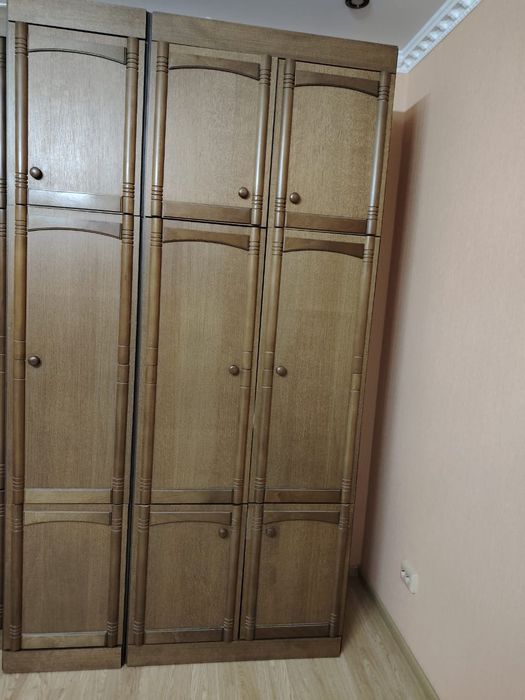 Продам Шкафы дуб