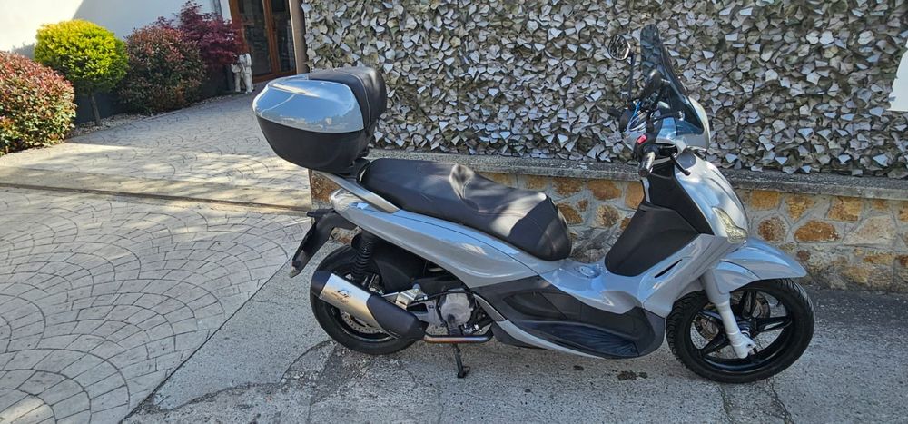 Piaggio Beverly 330 cmc an 2013 motor nou