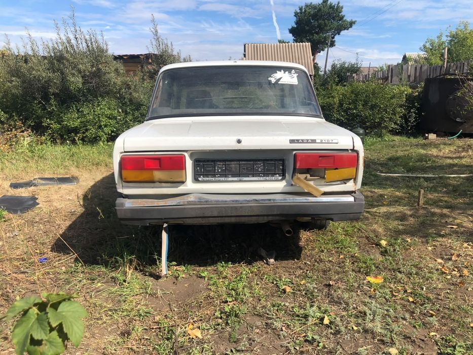 Продам авто ваз 2107