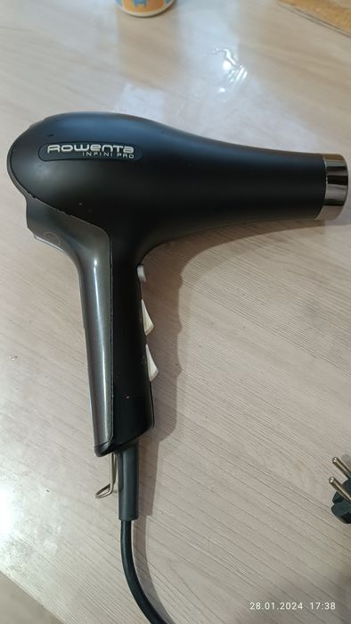 Продам плойку и фен в отличном состоянии