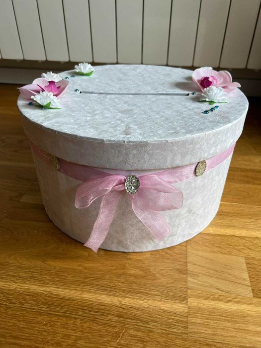 Сватбена кутия за пари и пожелания