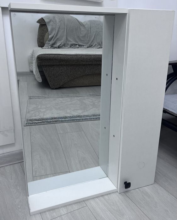 Шкафчик для ванной новая