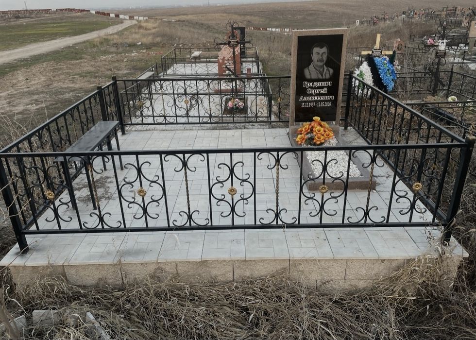 Изготовление памятников и оград