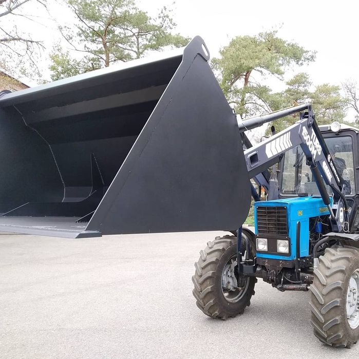 Погрузчик универсальный навесной,модель КУН(TURS)-1500. С джойстиком