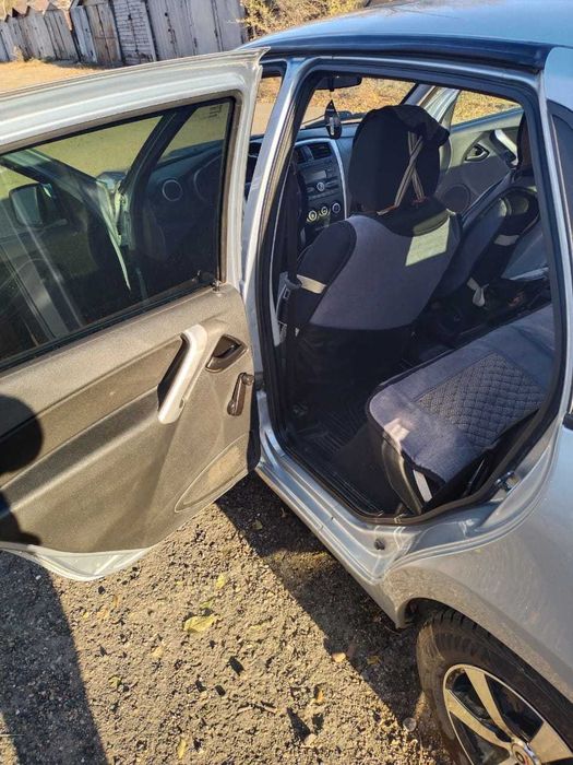 Продам машину datsun