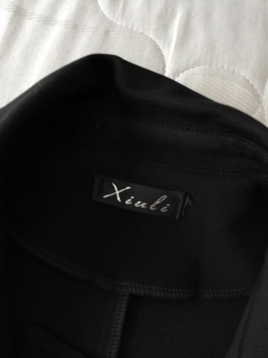 Есенно палто - черно