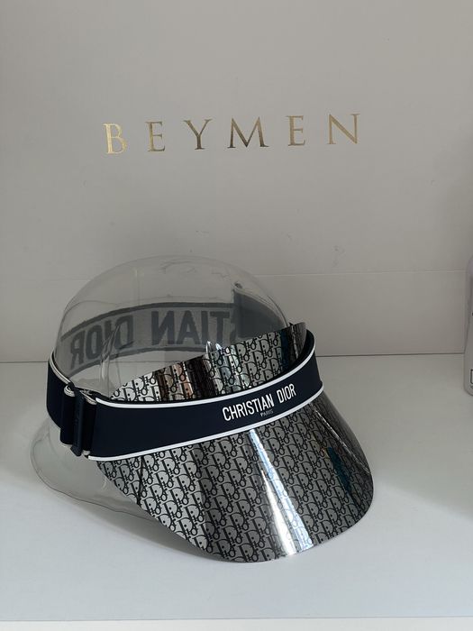Продам кепки от Диор новинка