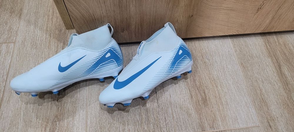 Бутонки Nike,номер 35