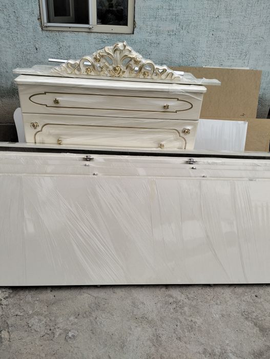 Продам шифонер и камод