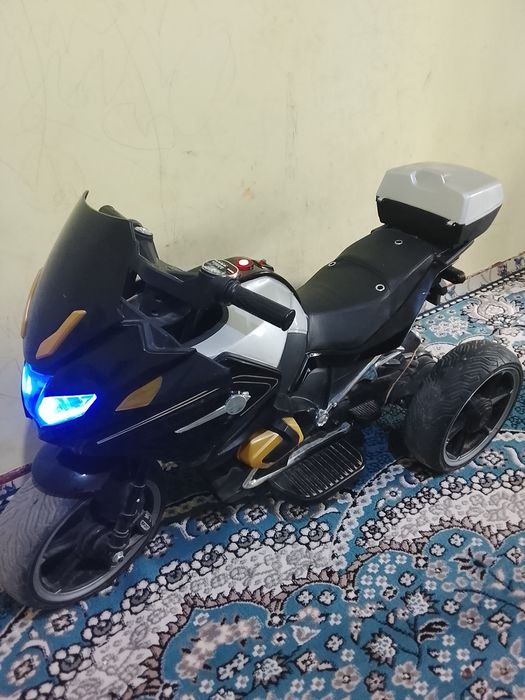 Bolalar Elektro motosekli