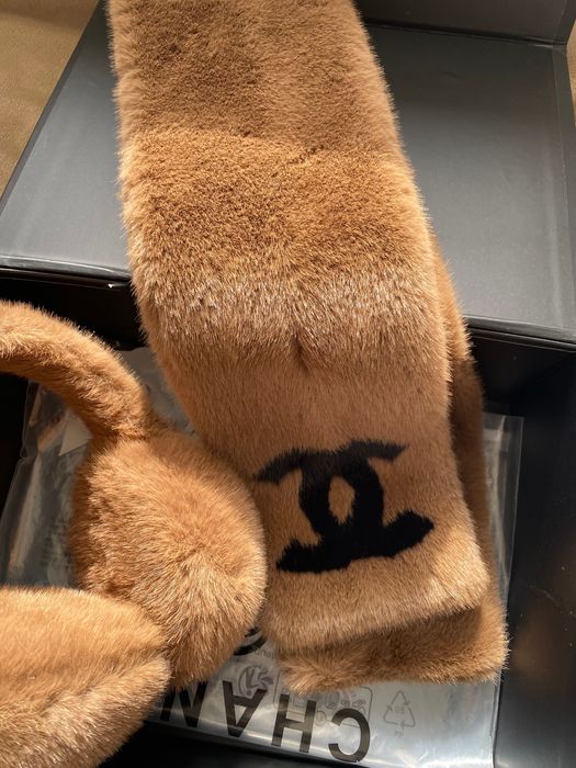 Chanel ушанки и шал