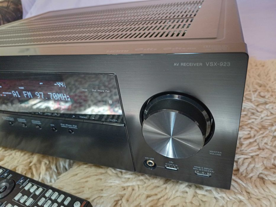 Продавам ресйвър PIONEER