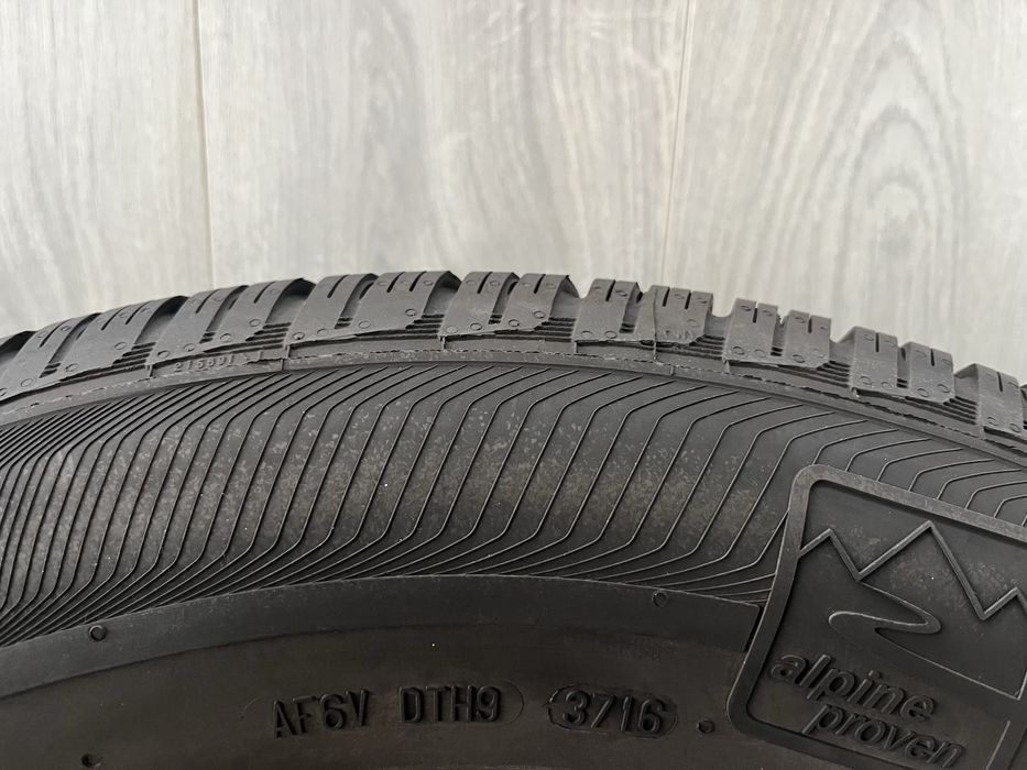 Джанти 16 цола 5х114,3 за японски SUV със зимни гуми 215/65/16