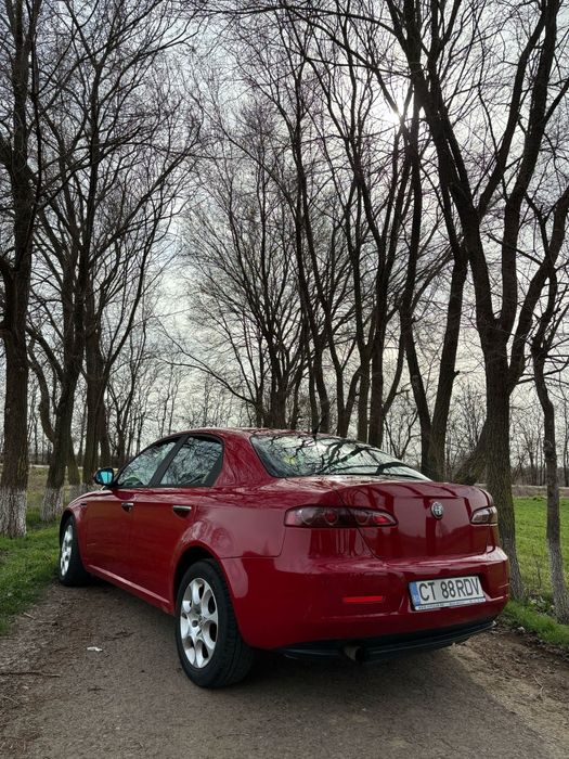 Vând Alfa Romeo 159