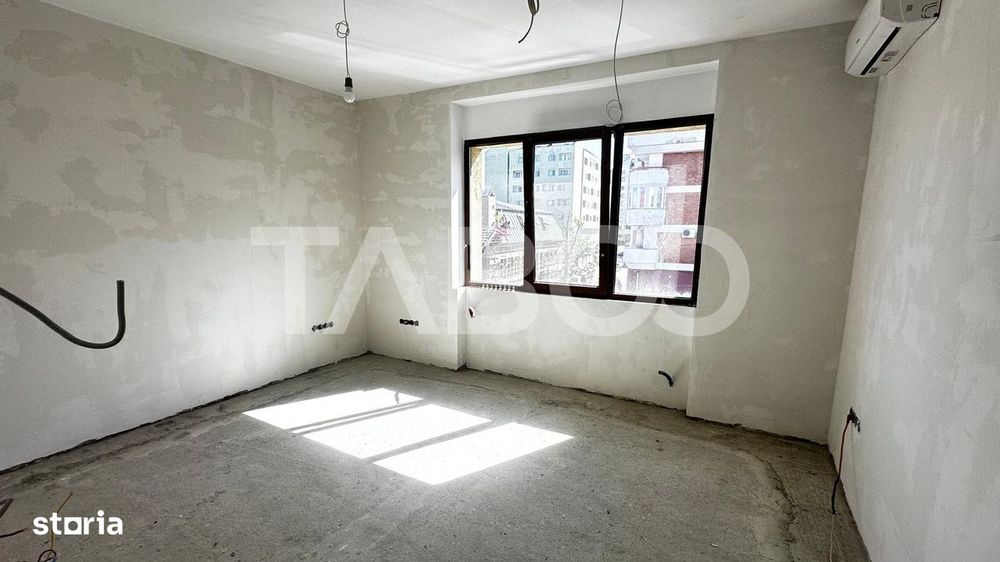 De vanzare apartament 3 camere 56mp nemobilat cu balcon Central