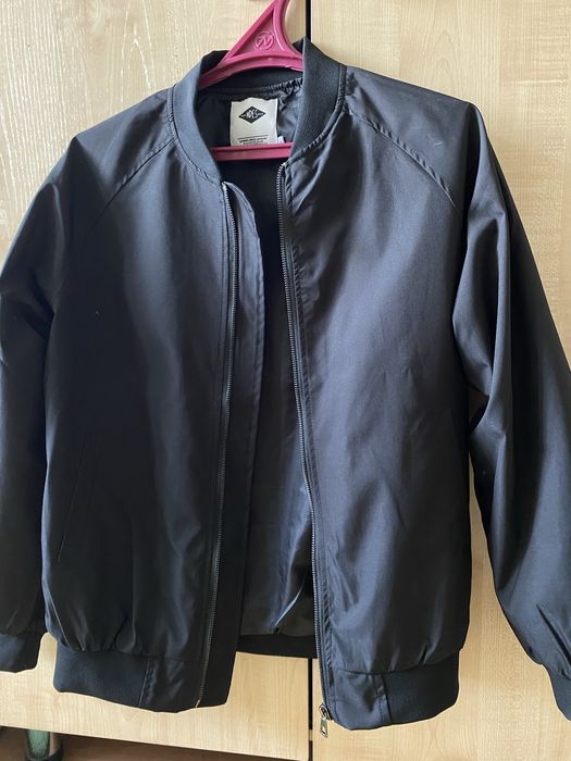 Легкая ветровка