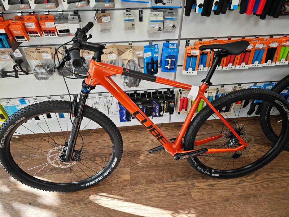 Cube Reaction C:62 Race 10kg Carbon Fox32 Гаранция Състояние 10 от 10