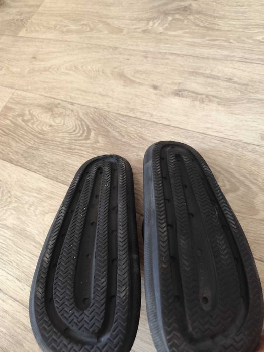 Черни чехли номер 40-41