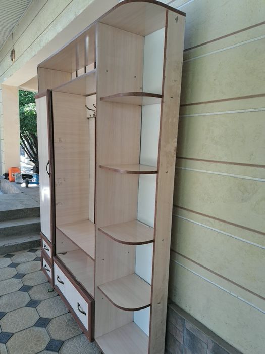 Деревянная прихожая