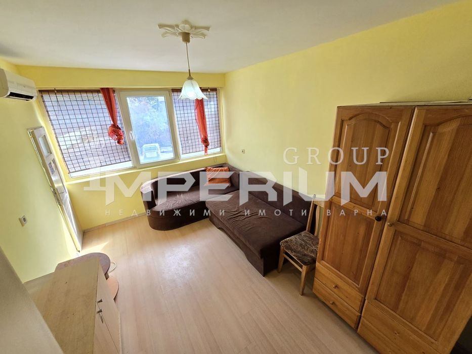 Продава се Двустаен апартамент в Варна, Левски - 40 кв.м за 1950 €/кв.м - Снимка #1