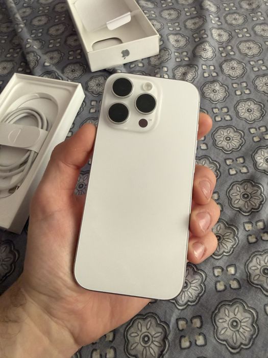 Iphone 16 pro 128 gb чисто нов!