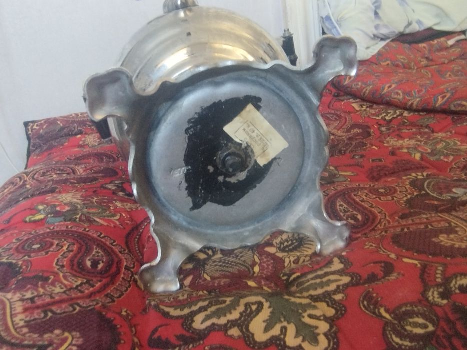Samovar sotiladi...