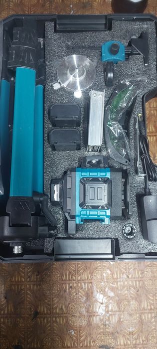 Продам лазерный уровень бу