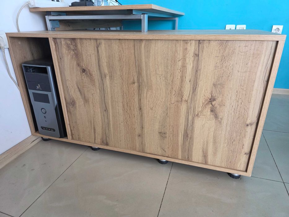 Бюро ъглово с модул