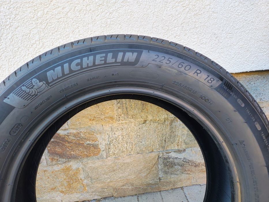 Michelin 225/60R18 DOT 45 2022 всесезонни