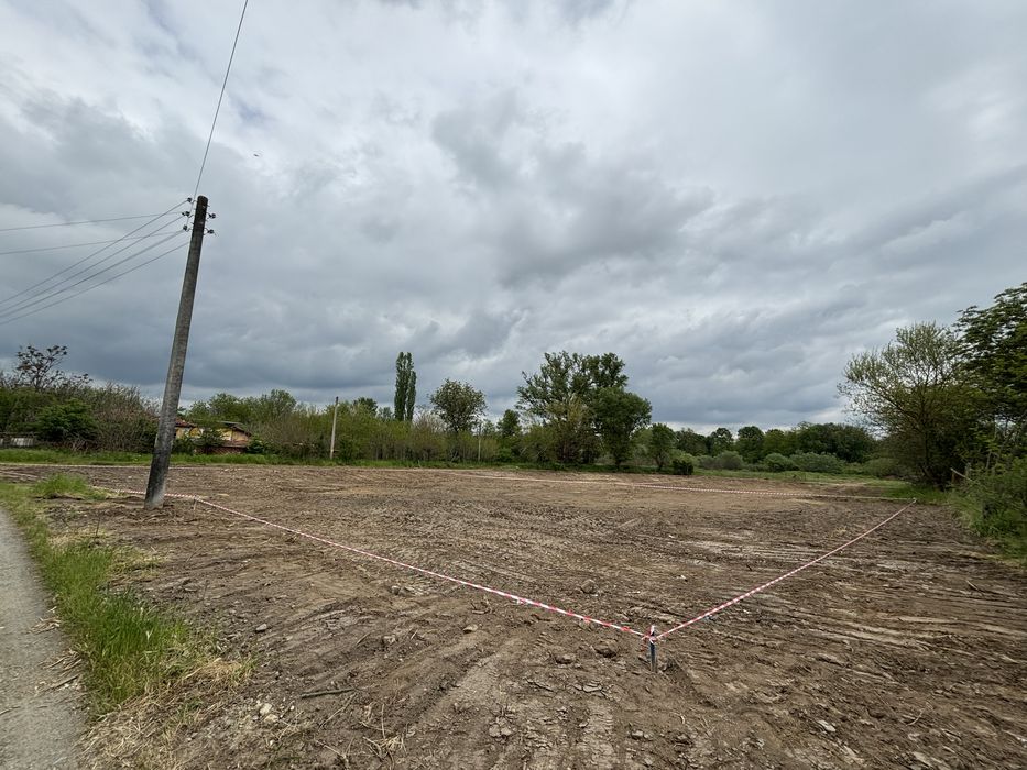 ПРОДАВАТ СЕ ТРИ УПИ В С. МАРКОВО, ОБЩИНА БРАТЯ ДАСКАЛОВИ