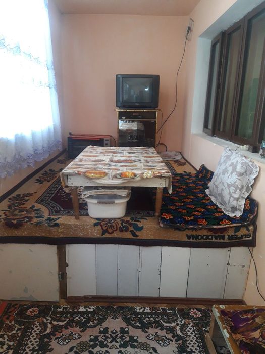 Uy sotiladi 3 xonali