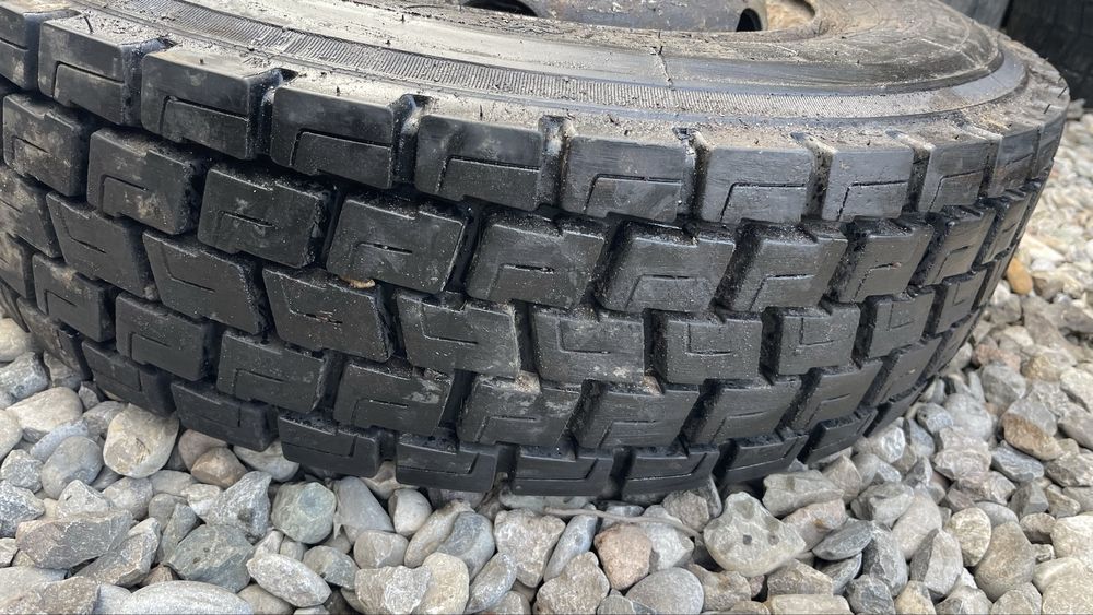 Грузовой шины из Европы