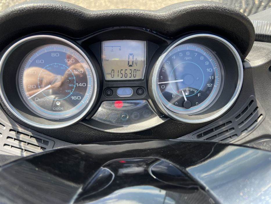 Scuter Piaggio X-evo  2015
