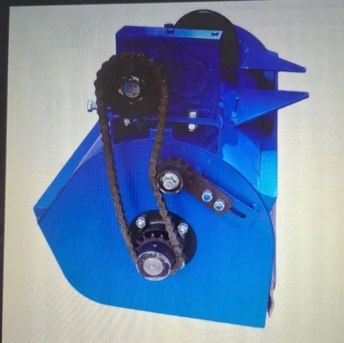 Tocator cu prinderea frontală pentru motocultor si tractoras