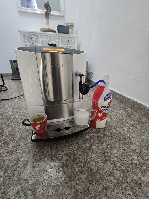 Кафемашина Miele Cm5100