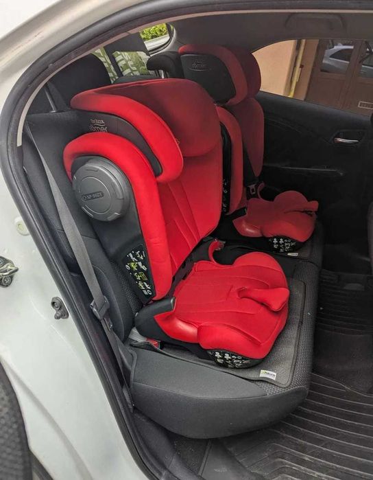 Scaun auto ISOFIX Britax Romer KIDFIX2 S Fire Red, 15-36 kg