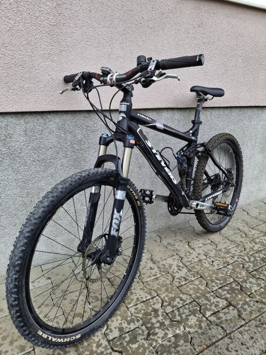 Bicicleta full suspension stevens