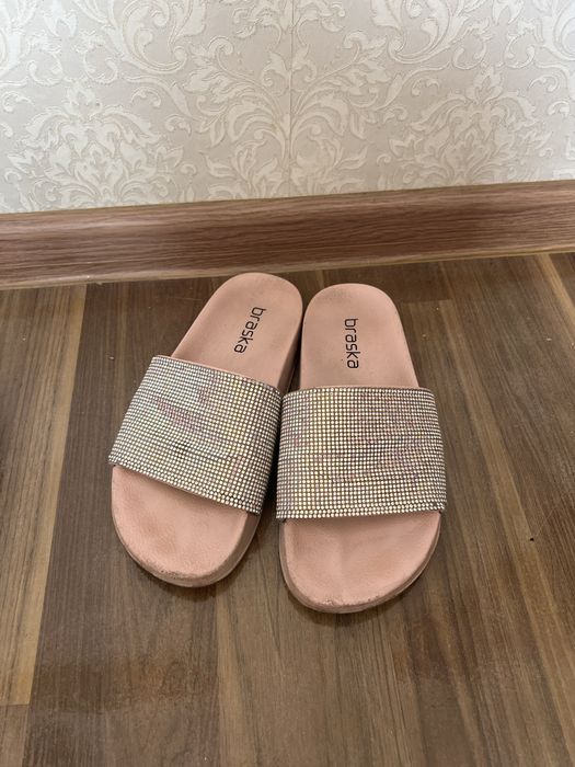 Срочно пакет обуви на 35 р